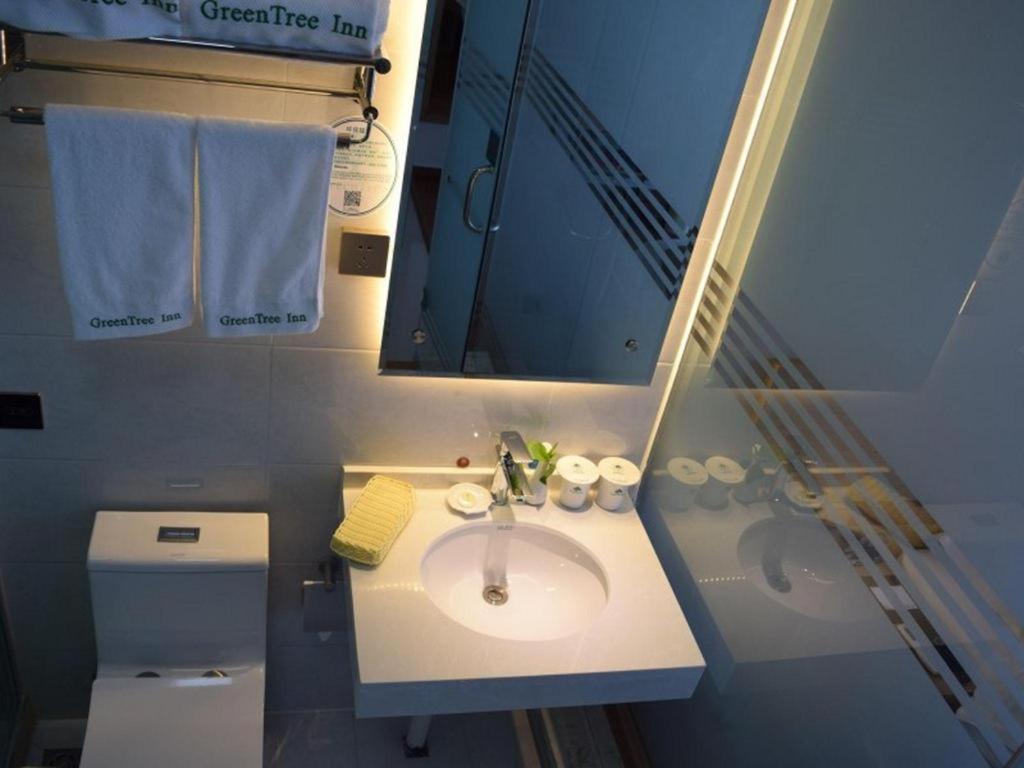 Greentree Inn Zhengzhou Xinzheng City Longhu Town Xiangyun Road Express Hotel Luaran gambar
